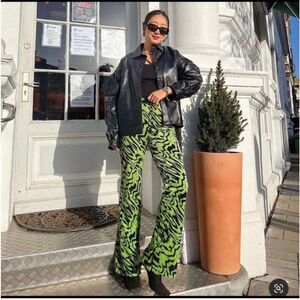 Zara Green & Blue Swirl Print High Rise Velvet Split Hem Flare Pants S NWT